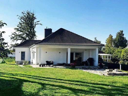 Einfamilienhaus zum Kauf 1.490.000 € 5 Zimmer 177 m² 6.070 m² Grundstück Wehrheim 61273