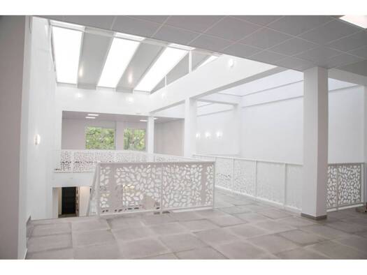 Verkaufsfläche zur Miete - Erstbezug 1.400 € 133 m² Verkaufsfläche Benacazón 41805