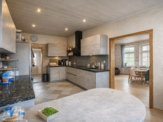 Einfamilienhaus zum Kauf 179.000 € 9 Zimmer 210 m² 847 m² Grundstück Hombressen Hofgeismar 34369
