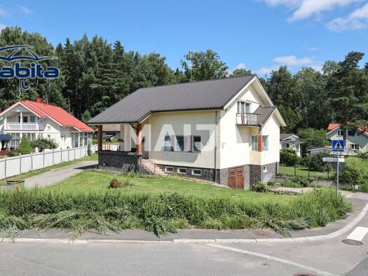 Einfamilienhaus zum Kauf 415.000 € 6 Zimmer 130 m² 856 m² Grundstück Yrttimaantie 66 Helsinki 00730
