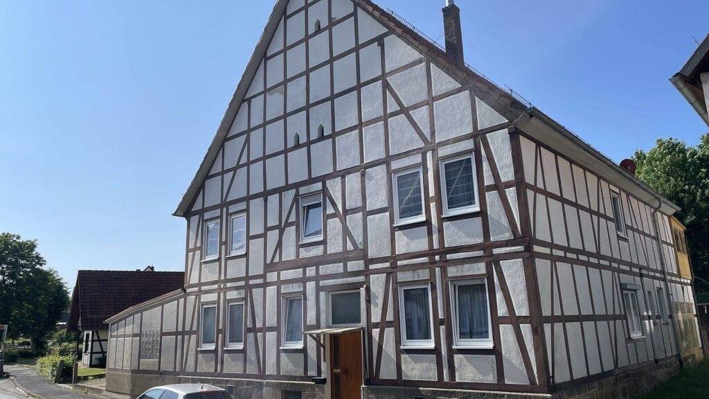 Einfamilienhaus zum Kauf 125.000 € 7 Zimmer 231,8 m² 527 m² Grundstück Gottsbüren Trendelburg 34388