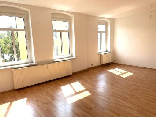 Wohnung zur Miete 680 € 5 Zimmer 105 m² Geschoss 2/4 frei ab sofort Altenburg 04600