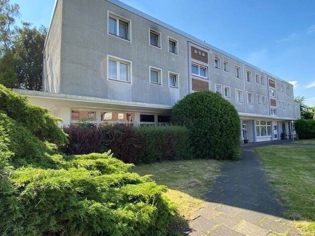 Wohnanlage zum Kauf provisionsfrei als Kapitalanlage geeignet 180.000 € 2 Zimmer 150 m² Dirschauer Weg 5 Wedau Duisburg 47279