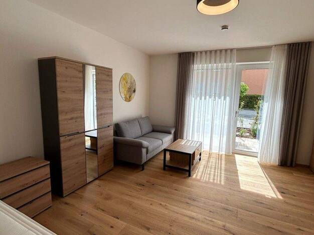 Studio zur Miete 790 € 1 Zimmer 42,9 m² EG frei ab sofort Deggendorf 94469