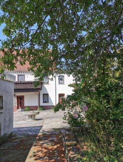 Haus zum Kauf 310.000 € 10 Zimmer 200 m²<br/>Wohnfläche 3.800 m²<br/>Grundstück ab sofort<br/>Verfügbarkeit Thallwitz Thallwitz 04808