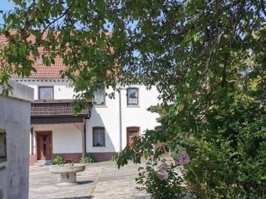 Haus zum Kauf 240.000 € 10 Zimmer 200 m² 3.800 m² Grundstück frei ab sofort Thallwitz Thallwitz 04808