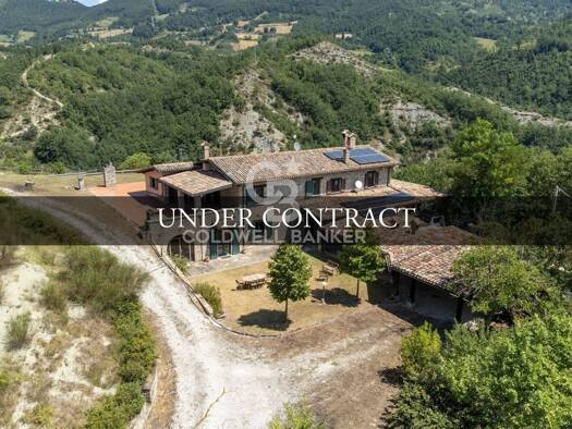 Haus zum Kauf 298.000 € 250 m² 250 m² Grundstück Gubbio 06024