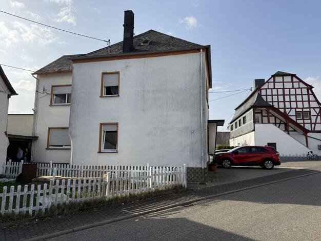Einfamilienhaus zum Kauf 89.500 € 4 Zimmer 106 m² 561 m² Grundstück Beuren Beuren 56825