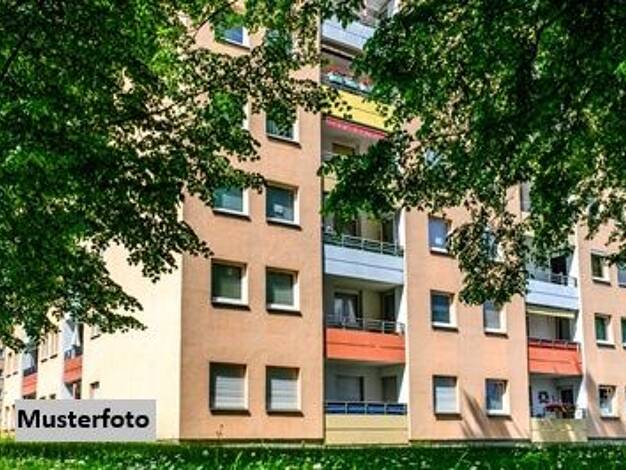 Mehrfamilienhaus zum Kauf 105.900 € 151,1 m² 225 m² Grundstück Lobenstein Bad Lobenstein 07356