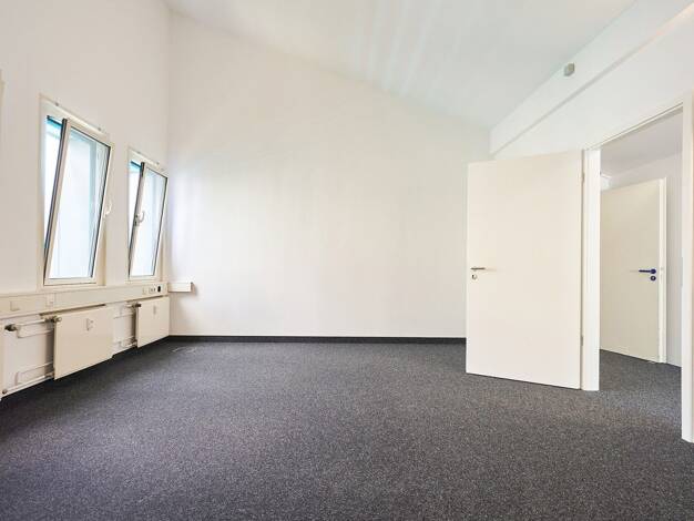 Lagerhalle zur Miete 5 € 50 m² Lagerfläche Am Hochacker 3 Neukeferloh Grasbrunn 85630