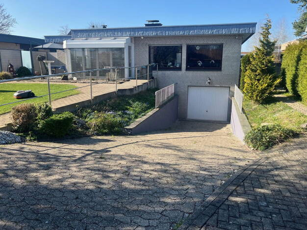 Bungalow zum Kauf provisionsfrei 555.000 € 4 Zimmer 143,5 m² 689 m² Grundstück frei ab 01.07.2025 Innenstadt Ahlen 59227