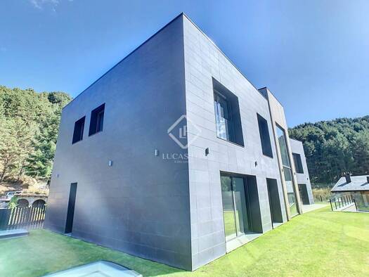 Einfamilienhaus zum Kauf 8.000.000 € 9 Zimmer 1.677 m² 750 m² Grundstück Anyós AD400