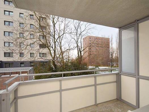 Wohnung zur Miete 419 € 3 Zimmer 57,4 m² 1. Geschoss frei ab 01.02.2026 Voßstraße 5 Innenstadt Halle (Saale) 06110