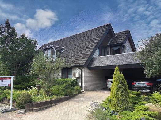 Einfamilienhaus zum Kauf 649.000 € 7,5 Zimmer 277 m² 768 m² Grundstück Bad Oldesloe 23843
