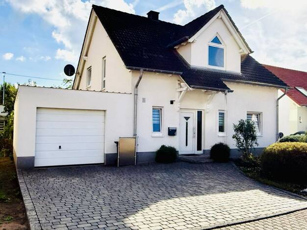 Einfamilienhaus zum Kauf 429.000 € 5,5 Zimmer 140 m² 553 m² Grundstück frei ab 01.03.2027 Wadgassen Wadgassen 66787