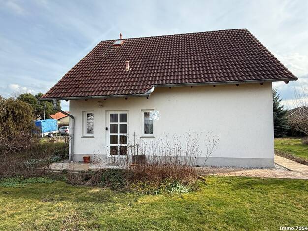 Einfamilienhaus zur Versteigerung 350.000 € 4 Zimmer 106 m² 1.121 m² Grundstück frei ab sofort Taucha 04425