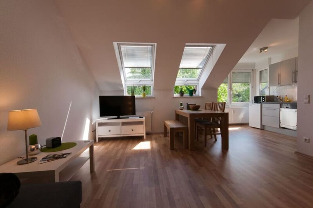 Wohnung zur Miete Wohnen auf Zeit 1.440 € 1 Zimmer 36 m²<br/>Wohnfläche 01.04.2025<br/>Verfügbarkeit Hans-Sachs-Straße Weststadt - Südlicher Teil Karlsruhe 76133