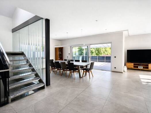 Reihenendhaus zum Kauf 6 Zimmer 290 m² 500 m² Grundstück Traunreut Traunreut 83301