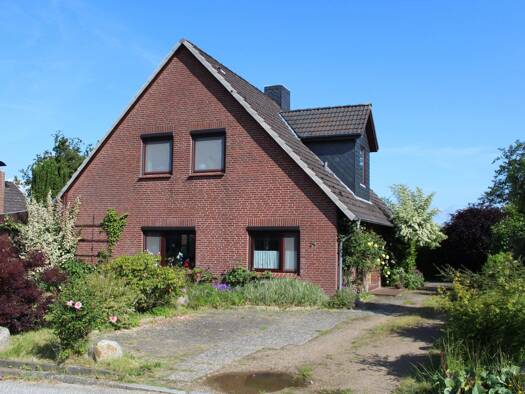 Einfamilienhaus zum Kauf 245.000 € 4 Zimmer 138,7 m² 1.112 m² Grundstück Hohenwestedt 24594