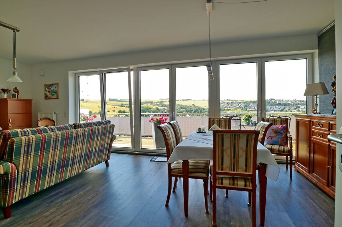 Immobilie in Pluwig - Wohnen mit Aussicht im hochmodernen Stahlhaus - Eigentumswohnung in Pluwig - Bild 3