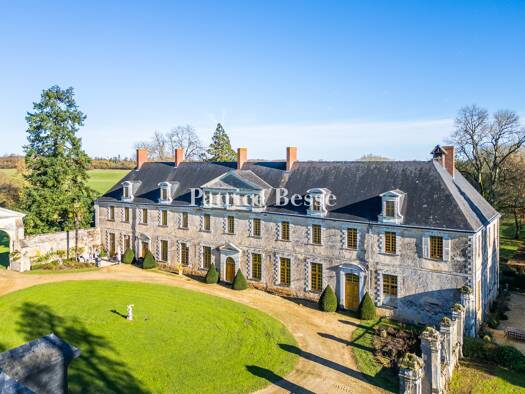 Reiterhof zum Kauf 1.790.000 € 180.896 m² Grundstück Sablé-sur-Sarthe 72300