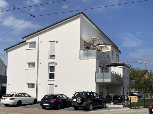 Mehrfamilienhaus zum Kauf provisionsfrei als Kapitalanlage geeignet 2.696.000 € 606 m² Karlsruher Straße 4a Linkenheim Linkenheim-Hochstetten 76351