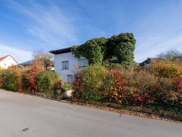 Wohnung zum Kauf 48.000 € 4 Zimmer 120 m² Seßlach 96145