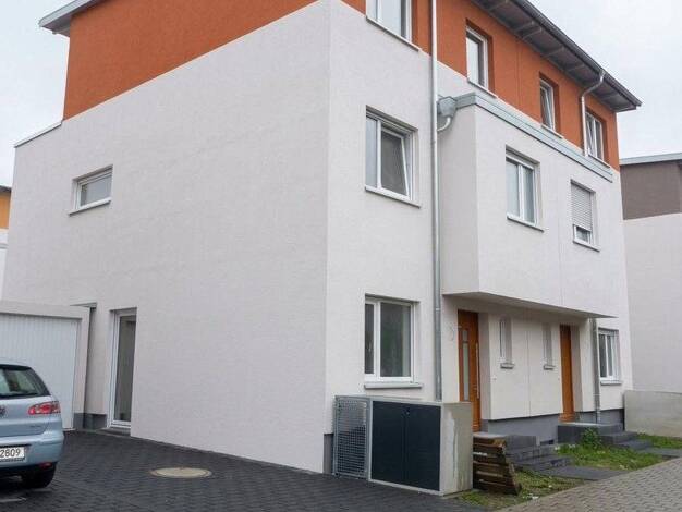 Doppelhaushälfte zur Miete 2.300 € 5 Zimmer 151,5 m² 216 m² Grundstück Rotdornweg 117 Bonames Frankfurt am Main 60433