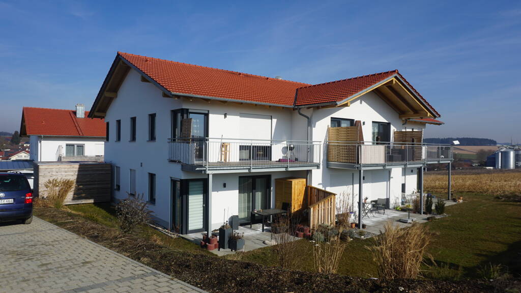 Wohnung zur Miete 680 € 3 Zimmer 75,5 m² 1. Geschoss frei ab 01.04.2026 Kolbstr. 9b Hankofen Leiblfing 94339