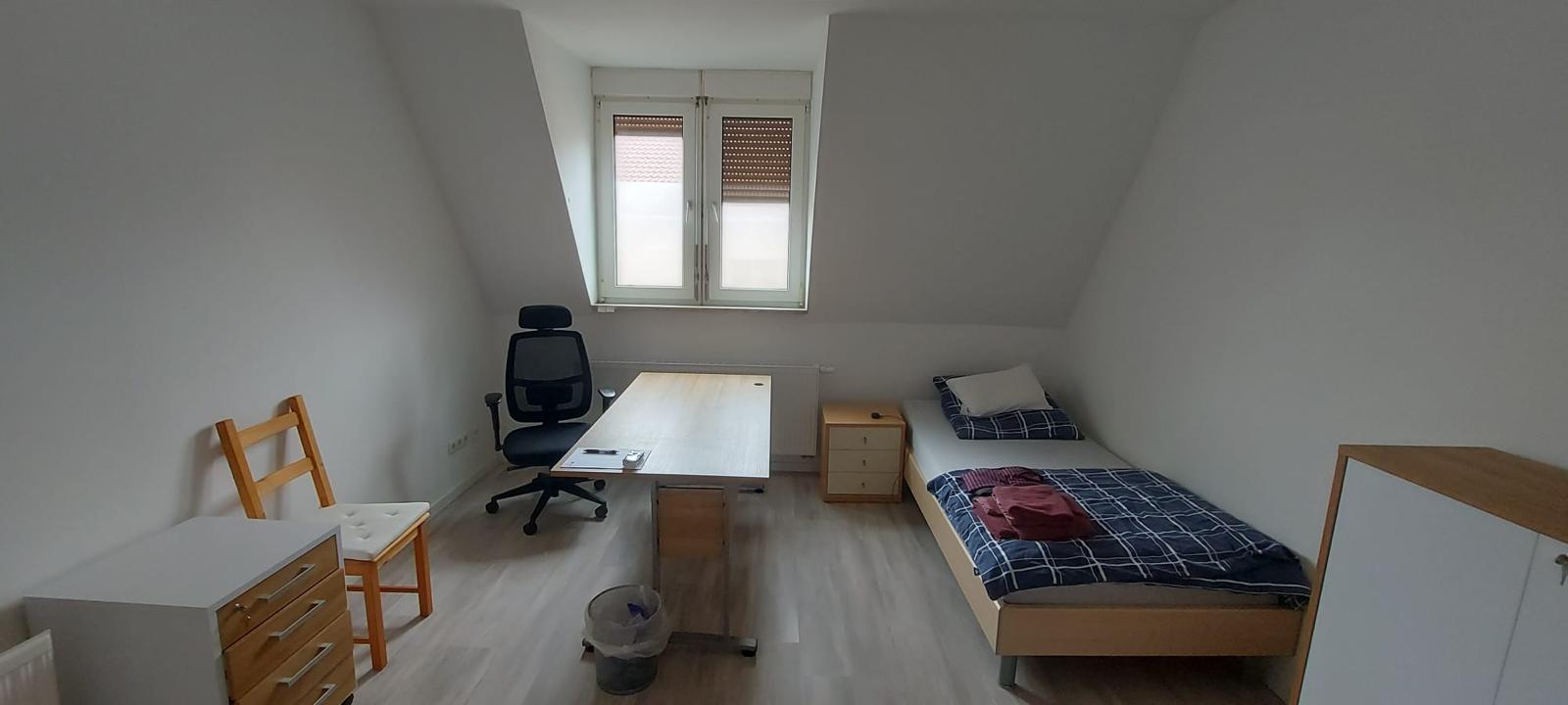 WG-Zimmer zur Miete 420 € 17 m²<br/>Wohnfläche ab sofort<br/>Verfügbarkeit Neuhoferstr. Rheinau - Mitte Mannheim 68219