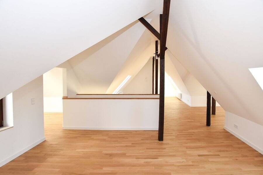 Denkmalgeschützte Maisonette-Wohnung im historischen Stil! – Hannover – Vorschaubild 7