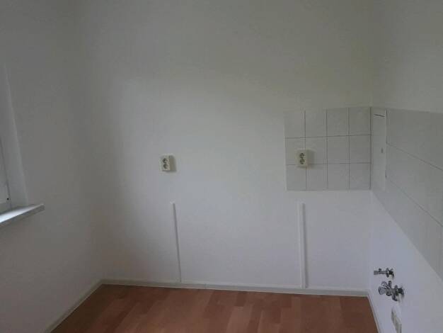 Wohnung zur Miete 382 € 3 Zimmer 61,9 m² 4. Geschoss frei ab 15.07.2026 Dahlienstr. 21 Grünau-Ost Leipzig 04209