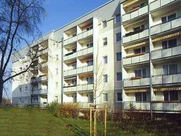 Wohnung zur Miete 484 € 3 Zimmer 56,9 m² 2. Geschoss frei ab 12.09.2026 Neundorfer Straße 49 Leuben Ortsamtsbereich Leuben 01257