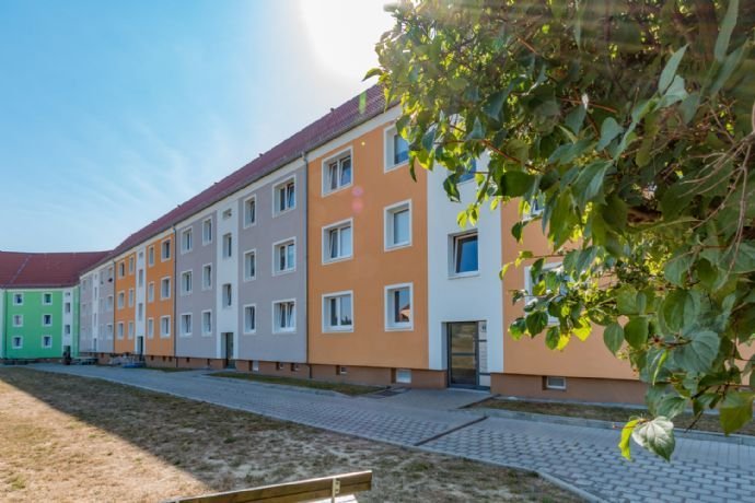 Wohnung zur Miete 320 € 3 Zimmer 55 m²<br/>Wohnfläche 1.<br/>Geschoss ab sofort<br/>Verfügbarkeit Promenade 45 Oschatz Oschatz 04758