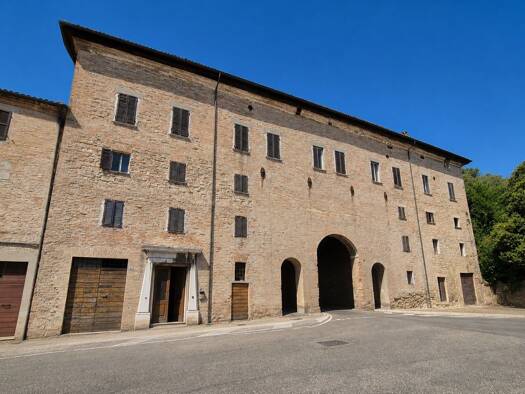 Wohnanlage zum Kauf als Kapitalanlage geeignet 38 Zimmer 1.560 m² Via Belvedere Pesaro 61122