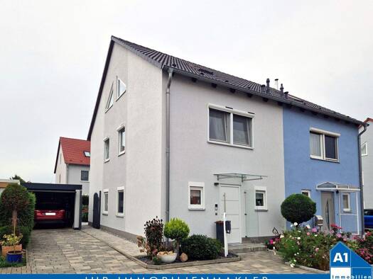 Doppelhaushälfte zum Kauf 260.000 € 5 Zimmer 128 m² 200 m² Grundstück Klara-Wieck-Straße 5 Teutschenthal 06179