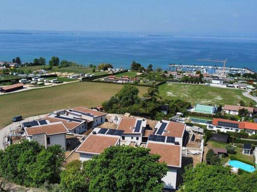 Haus zum Kauf 1.100.000 € frei ab sofort Via Bosca, 1 LAZISE 37017