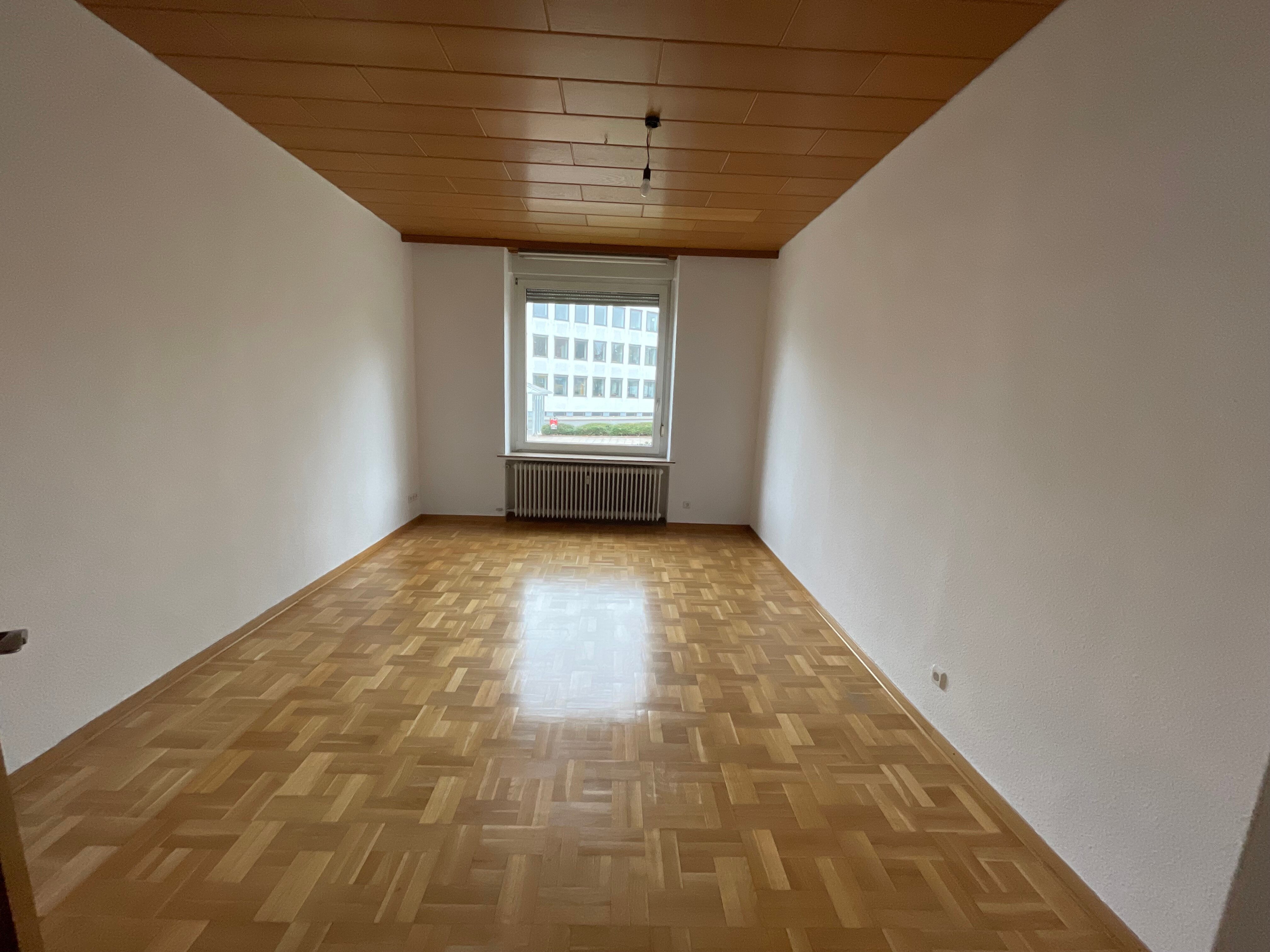 Wohnung zur Miete 600 € 4 Zimmer 90 m²<br/>Wohnfläche EG<br/>Geschoss ab sofort<br/>Verfügbarkeit Friedrich Ebert Straße Königsborn Unna 59425