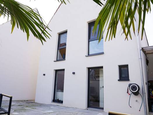 Einfamilienhaus zum Kauf 495.000 € 3,5 Zimmer 125 m² 135 m² Grundstück Rottenbauer Würzburg 97084