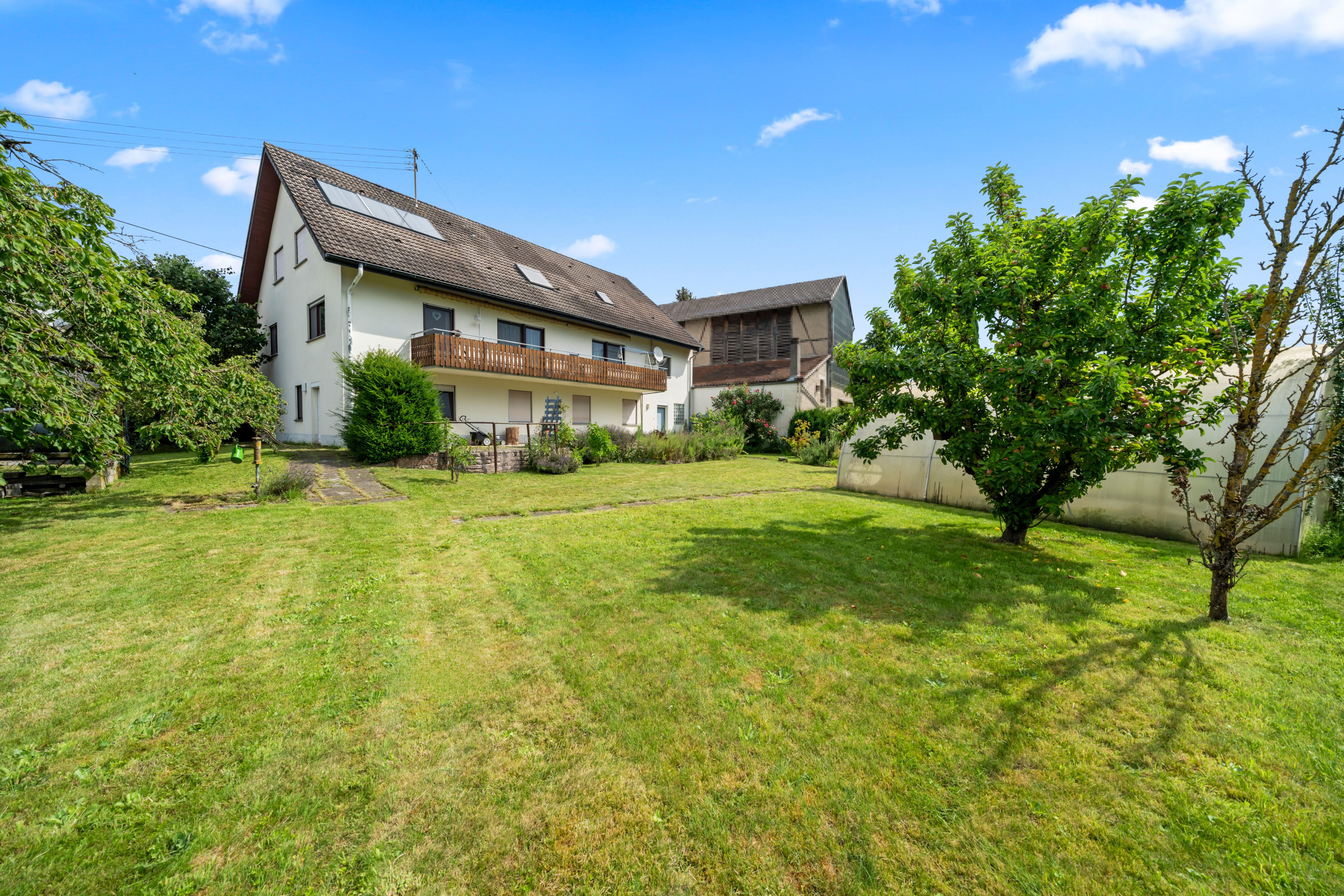 Mehrfamilienhaus zum Kauf provisionsfrei als Kapitalanlage geeignet 1.158.950 € 377,5 m²<br/>Wohnfläche 1.038 m²<br/>Grundstück Schutterzell Neuried 77743