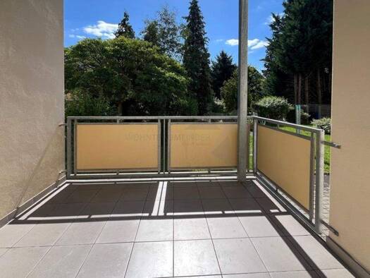 Wohnung zur Miete 349 € 2 Zimmer 52,9 m² EG Friedrich-Engels-Straße 26 Pölbitz Zwickau 08058