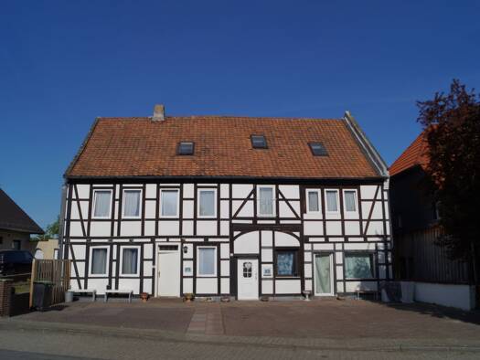Einfamilienhaus zum Kauf 460.000 € 20 Zimmer 1.047 m² 5.987 m² Grundstück Brunsroder Straße 8 Ehmen Wolfsburg 38442