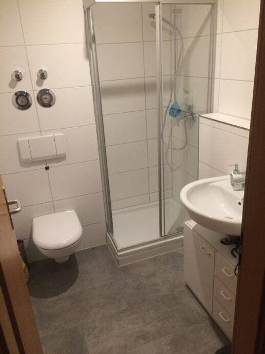 Property thumbnail 9