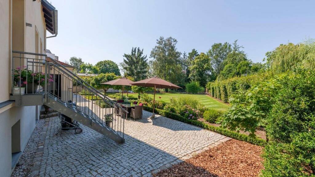 Villa zum Kauf provisionsfrei 1.399.000 € 7 Zimmer 335 m² 2.056 m² Grundstück Kaulsdorf Berlin 12621