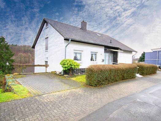 Einfamilienhaus zum Kauf 285.000 € 8 Zimmer 166,6 m² 694 m² Grundstück Bühl Freudenberg 57258