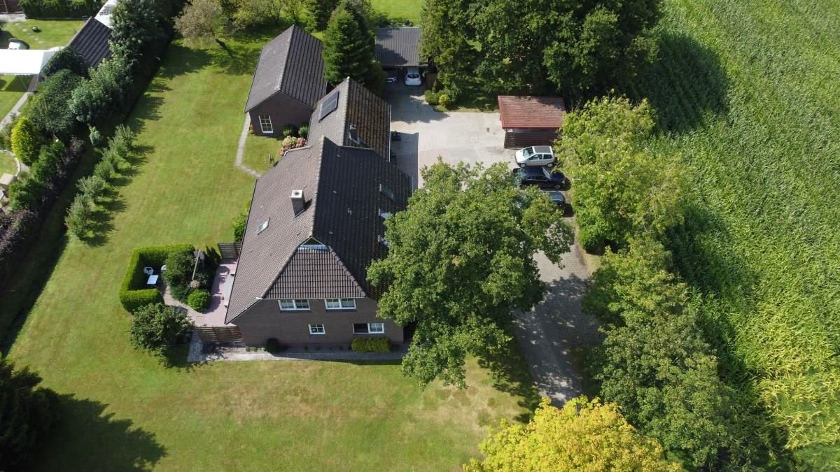 Mehrfamilienhaus zum Kauf 369.000 € 8 Zimmer 190 m²<br/>Wohnfläche 5.314 m²<br/>Grundstück Rechtsupweg 26529