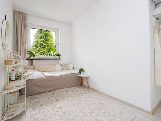WG-Zimmer zur Miete 400 € 14 m² frei ab 01.10.2026 Langenhorn Nord 22417