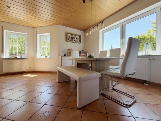 Einfamilienhaus zum Kauf 399.000 € 7 Zimmer 200,7 m² 561 m² Grundstück Kappel Niedereschach 78078