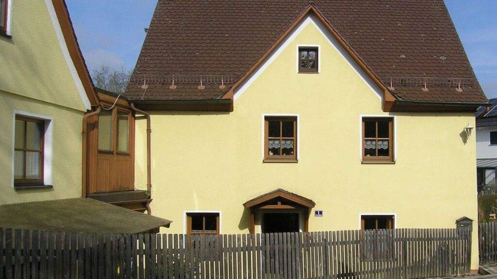 Einfamilienhaus zum Kauf 325.000 € 6 Zimmer 150 m² 564 m² Grundstück Glasergässchen 1 Engelthal 91238