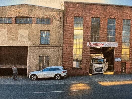 Produktionshalle zur Miete provisionsfrei 2.300 € 1.950 m² Lagerfläche Dresdner Straße 40 Wurzen 04808